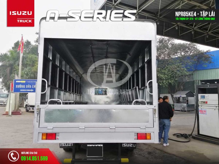 isuzu nqr75me4 5 tấn thùng tập lái