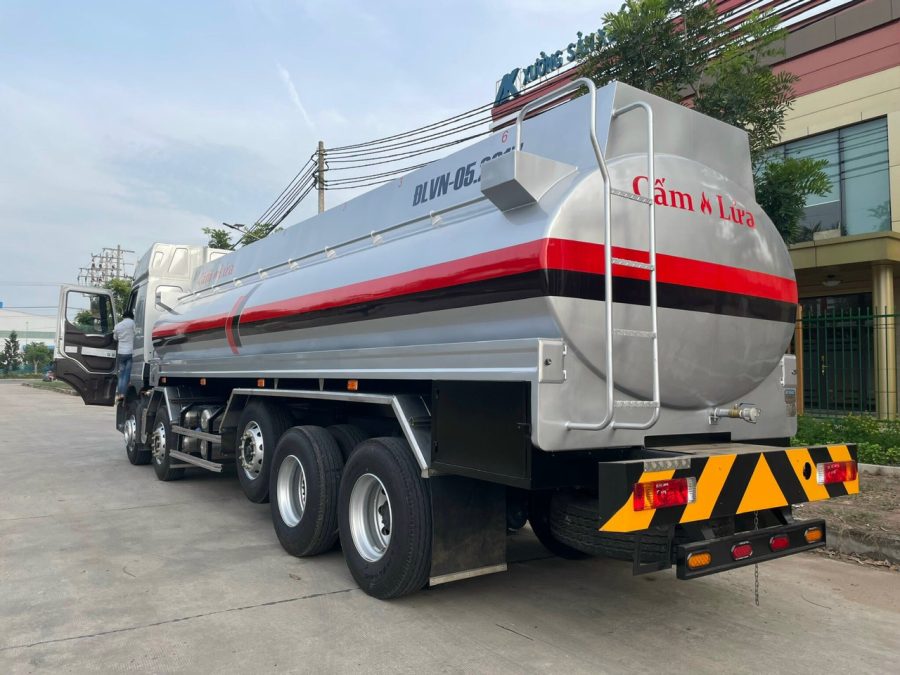 bồn chở xăng dầu xe chenglong