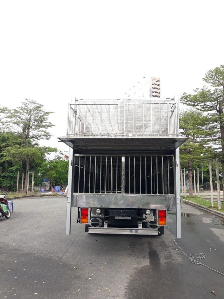 hino fm8jw7a thùng chở heo