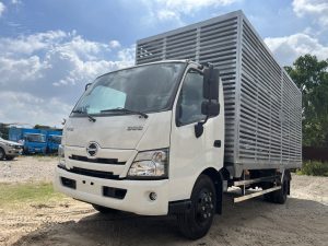 hino xzu730l chở vịt đồng 5 tầng
