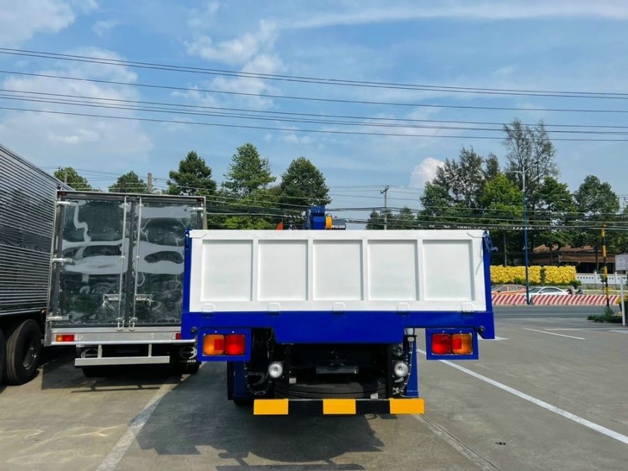 xe cẩu hino fm gắn cẩu dongyang 6 khúc 8 tấn
