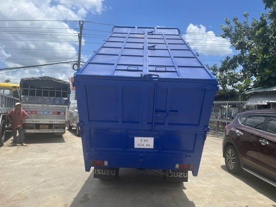 xe tải chở rác isuzu qkr230 5-6 khối