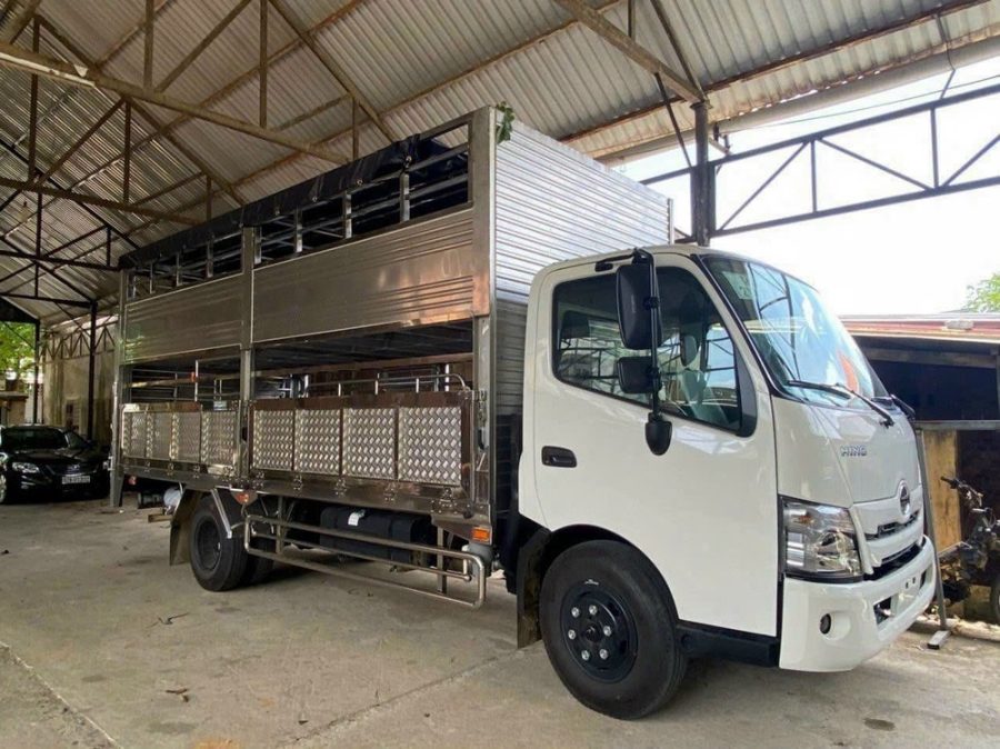 hino xzu720l thùng chở gia súc
