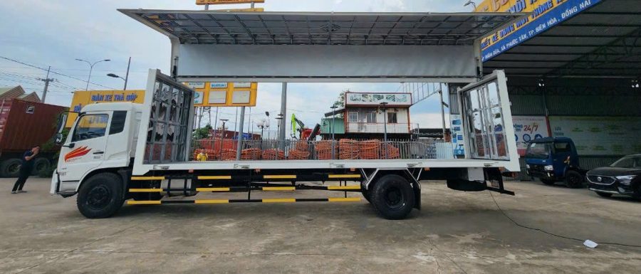 Dongfeng dhf5160 thùng cánh dơi