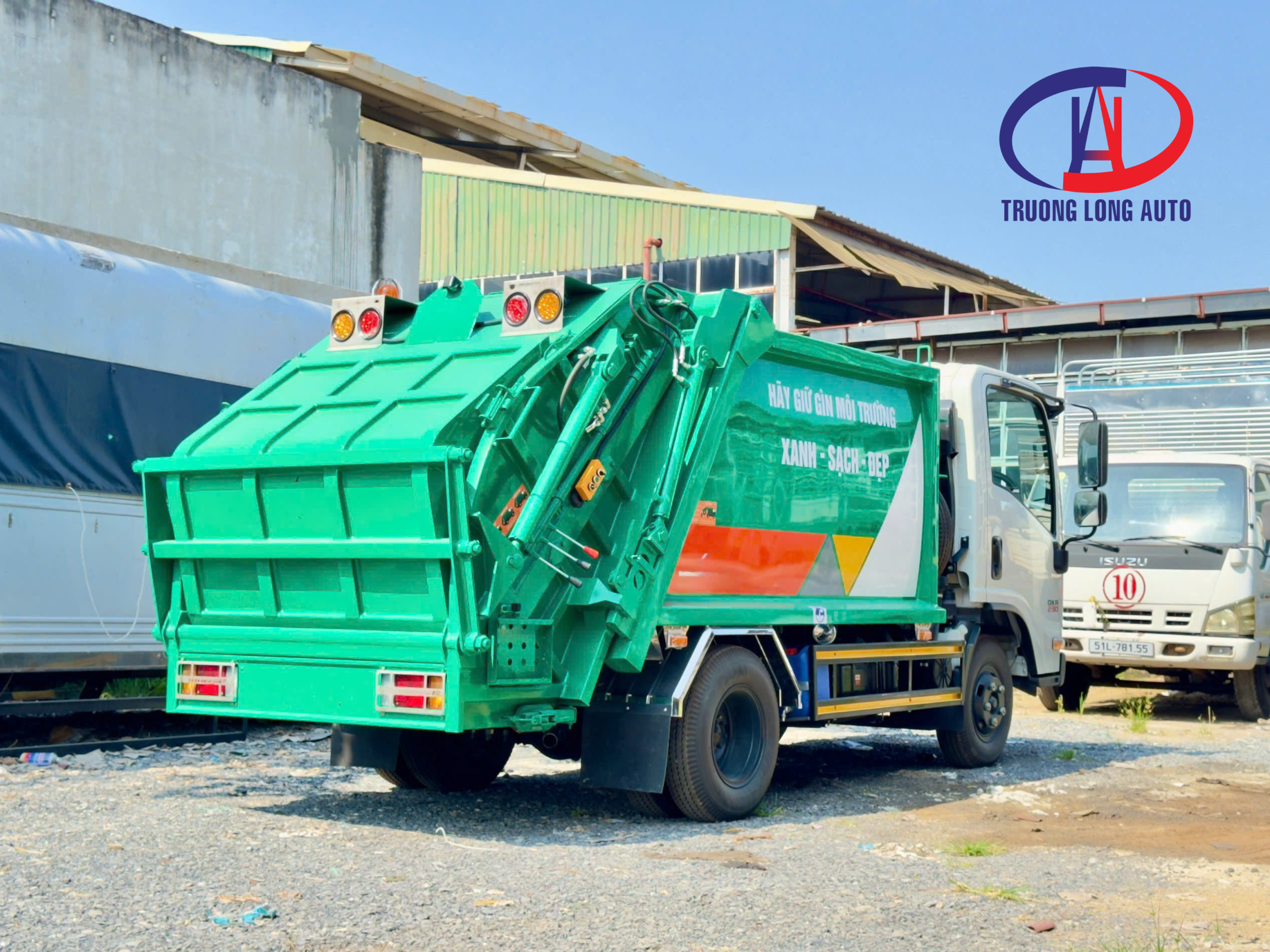 xe-ep-rac-3-khoi-isuzu-qkr