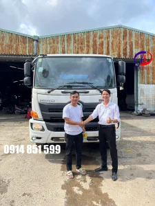 Bàn Giao Xe Bồn Chở Xăng Dầu HINO FL 20 KHỐI Cho Công Ty TNHH Dầu Khí Phú Nhiên