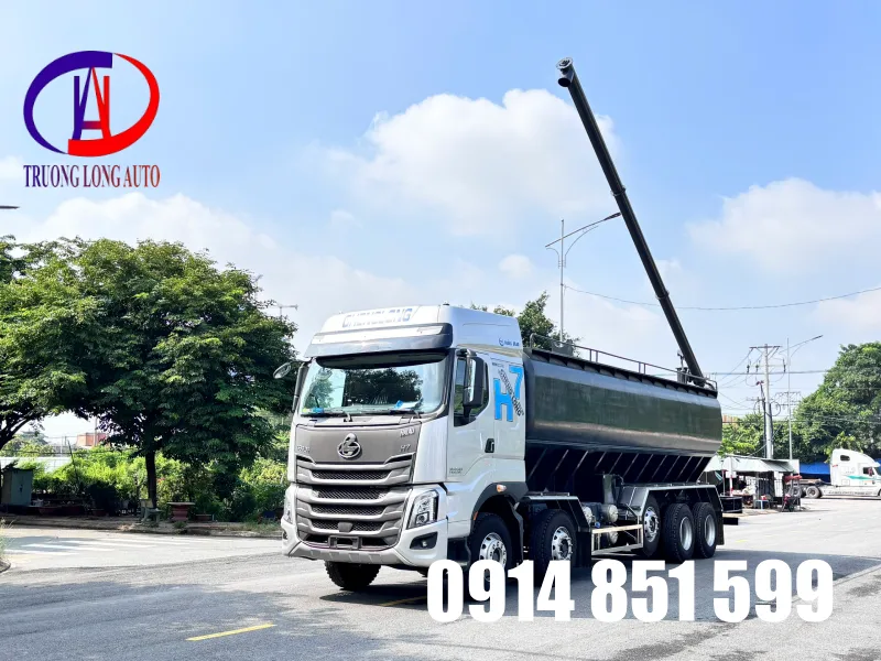 Chenglong H7 5 chân bồn chở cám trục vít 34 khối có gì đáng chú ý?