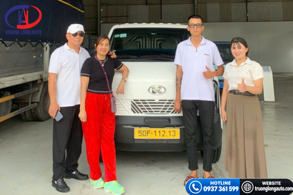 Bàn Giao Xe Van Điện Kim Long GK48EV Cho Khách Hàng